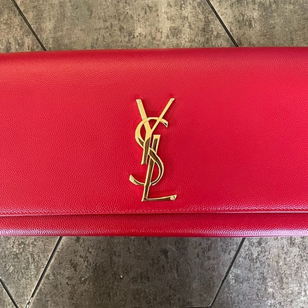 Saint Laurent Kate Clutch in Red